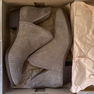 Lucky Brand Baley Boots BRAND NEW